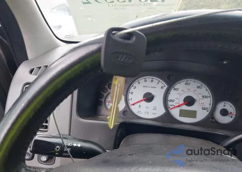 2003 Ford Escape Xlt z USA, uszkodzony, nr VIN 1FMCU03123KA61568